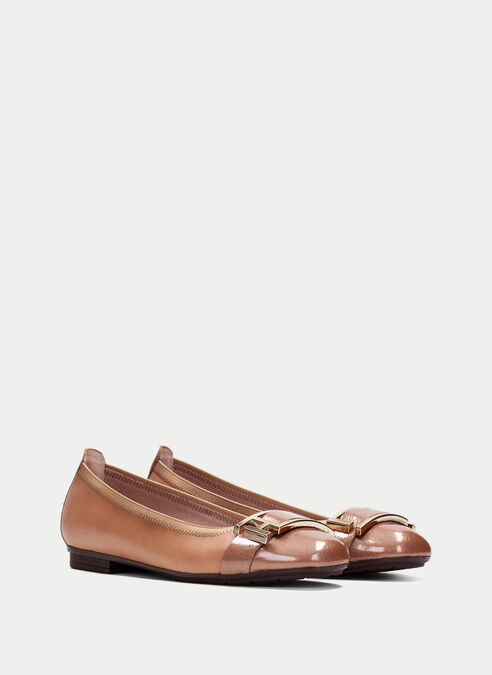 bailarina basil almond
