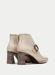 zapatos botin atlanta crema - hispanitas