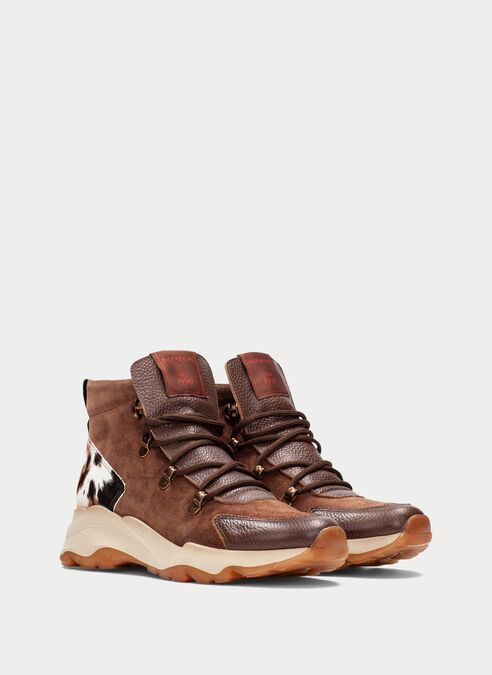botin sport nepal avellana-pony