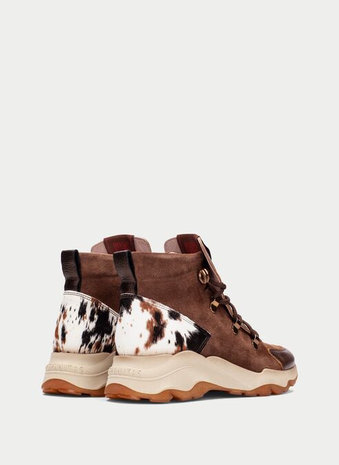 botin sport nepal avellana-pony