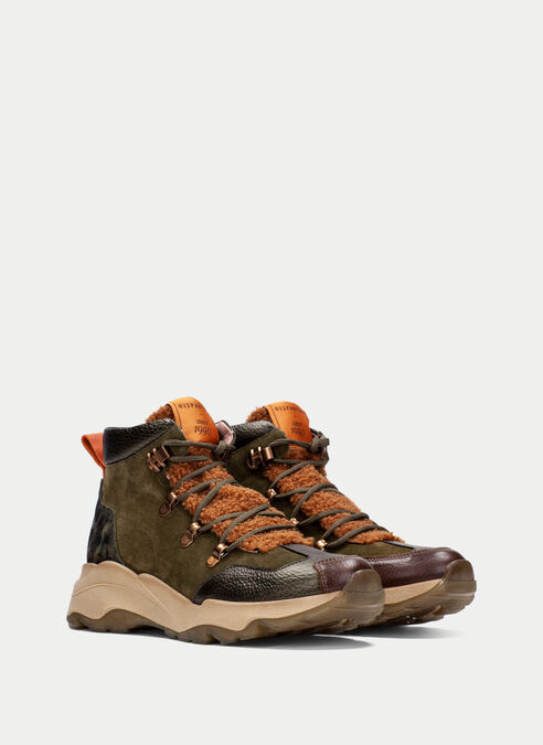 botin sport nepal militar