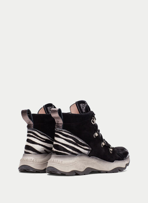 botin sport nepal negro-cebra