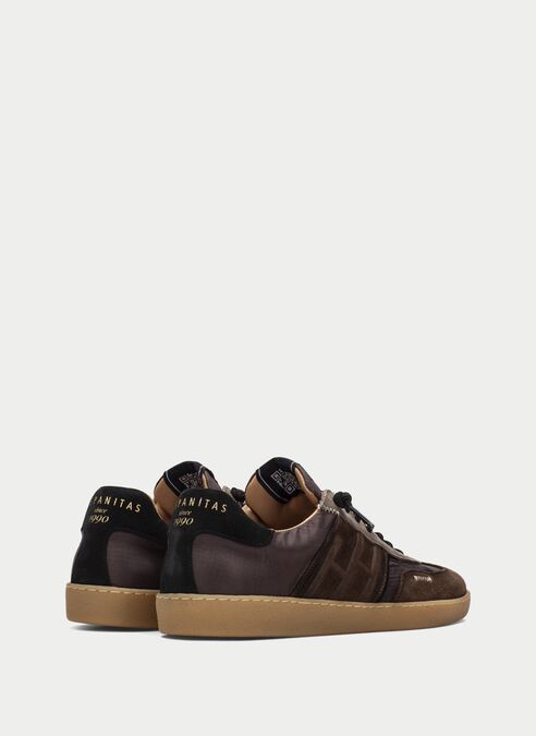 sneakers  marrom