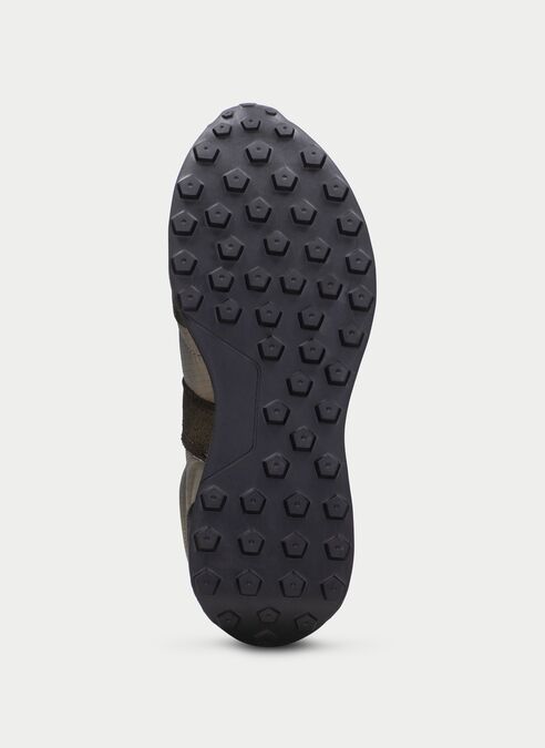 sneakers  olive