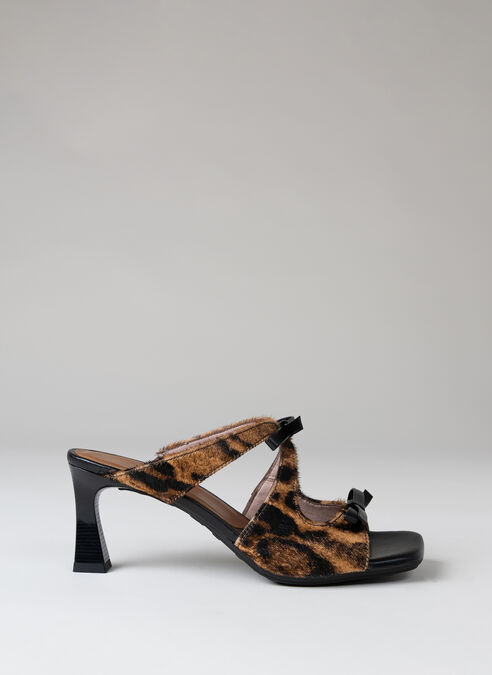 sandalia tacón rosa leopardo-camel-negro