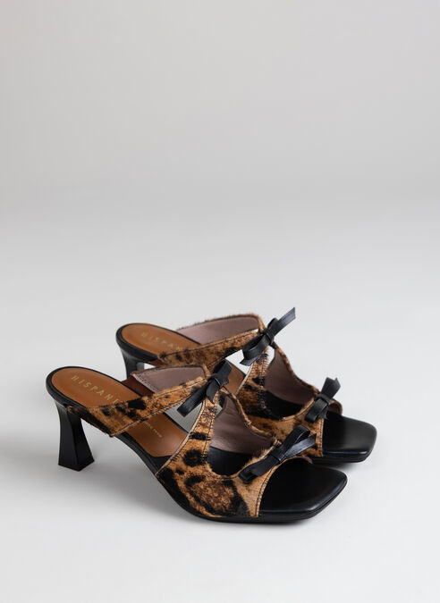 sandalia tacón rosa leopardo-camel-negro