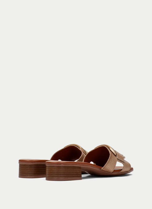 sandalias planas lara camel
