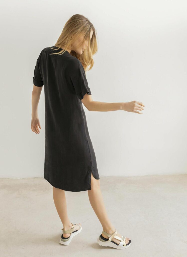 vestido negro Hispanitas