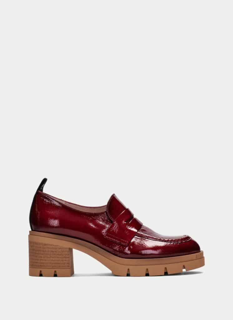 mocasín de tacón mujer