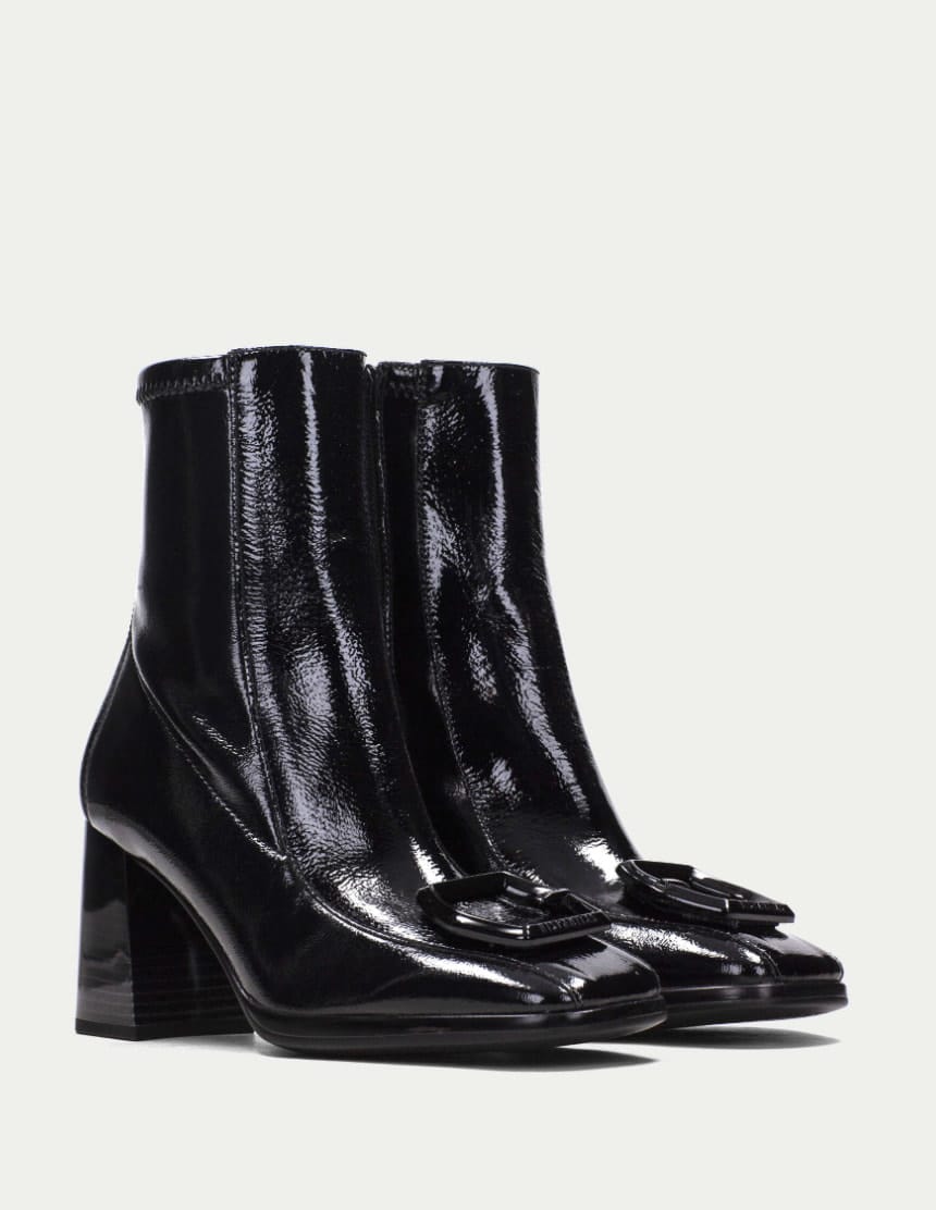 Cómo limpiar zapatos de piel con manchas
