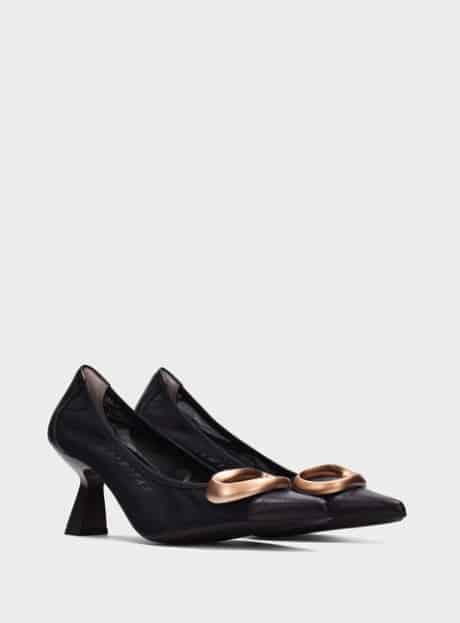 tacones negros